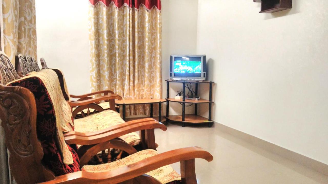 Leeland Munnar Bed and Breakfast Buitenkant foto