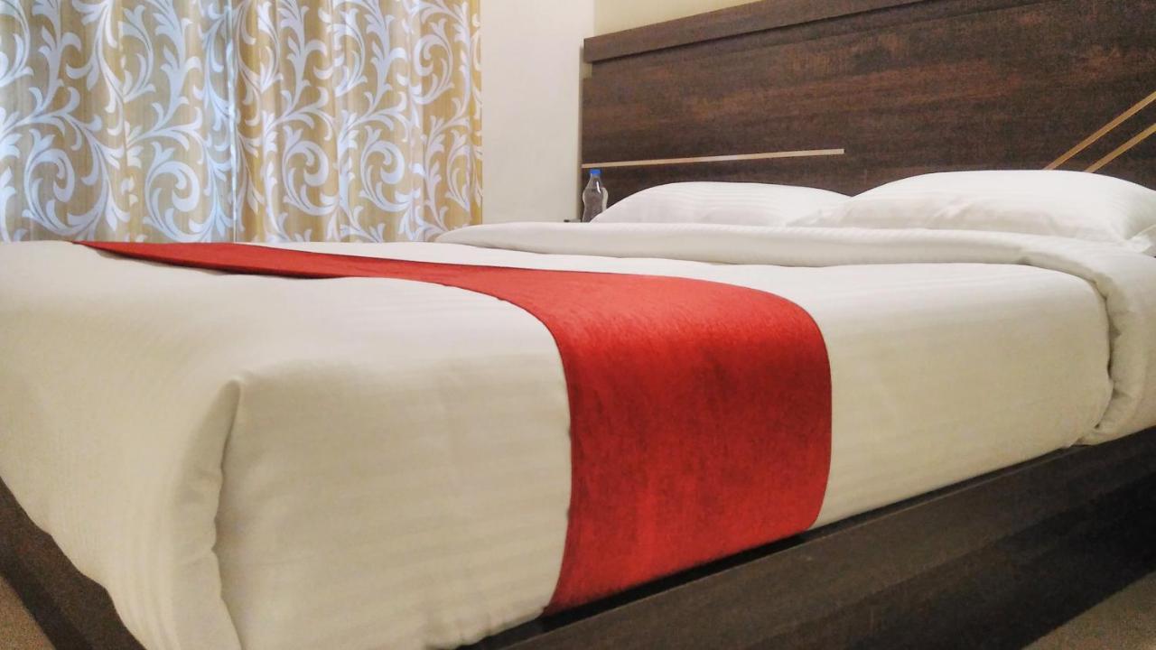 Leeland Munnar Bed and Breakfast Buitenkant foto