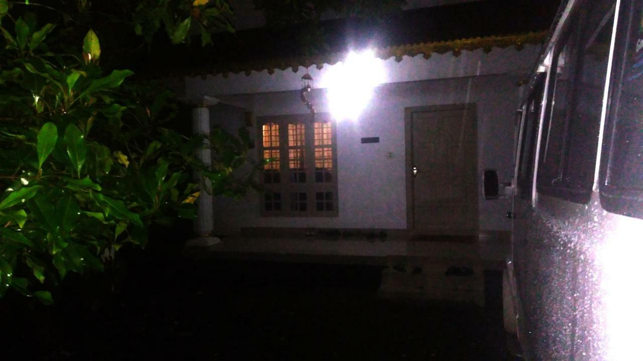 Leeland Munnar Bed and Breakfast Buitenkant foto