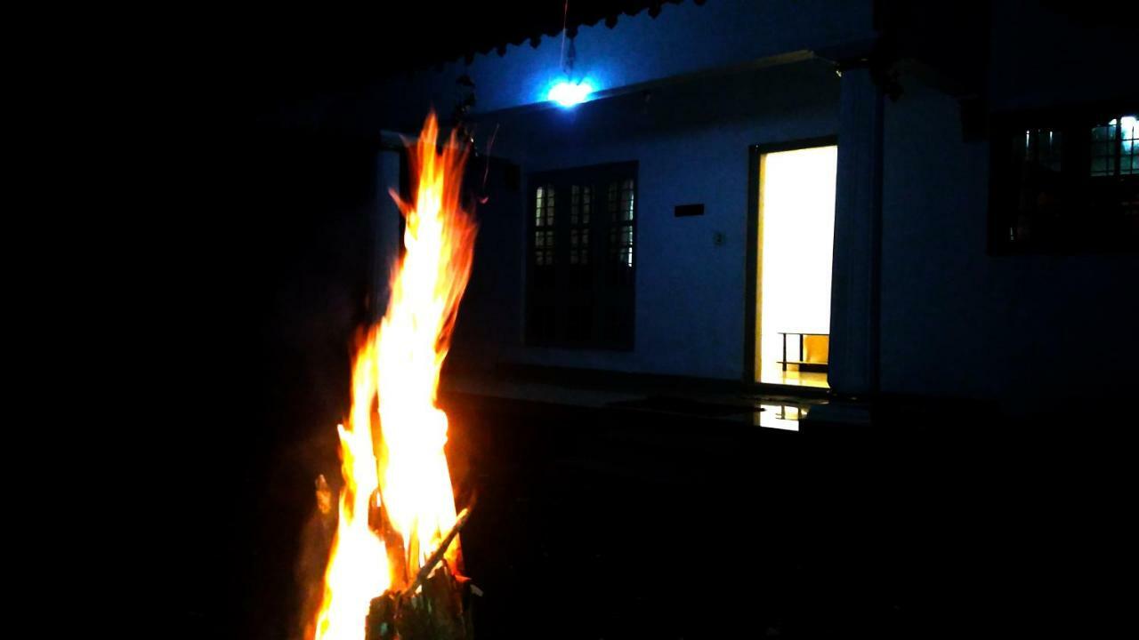 Leeland Munnar Bed and Breakfast Buitenkant foto