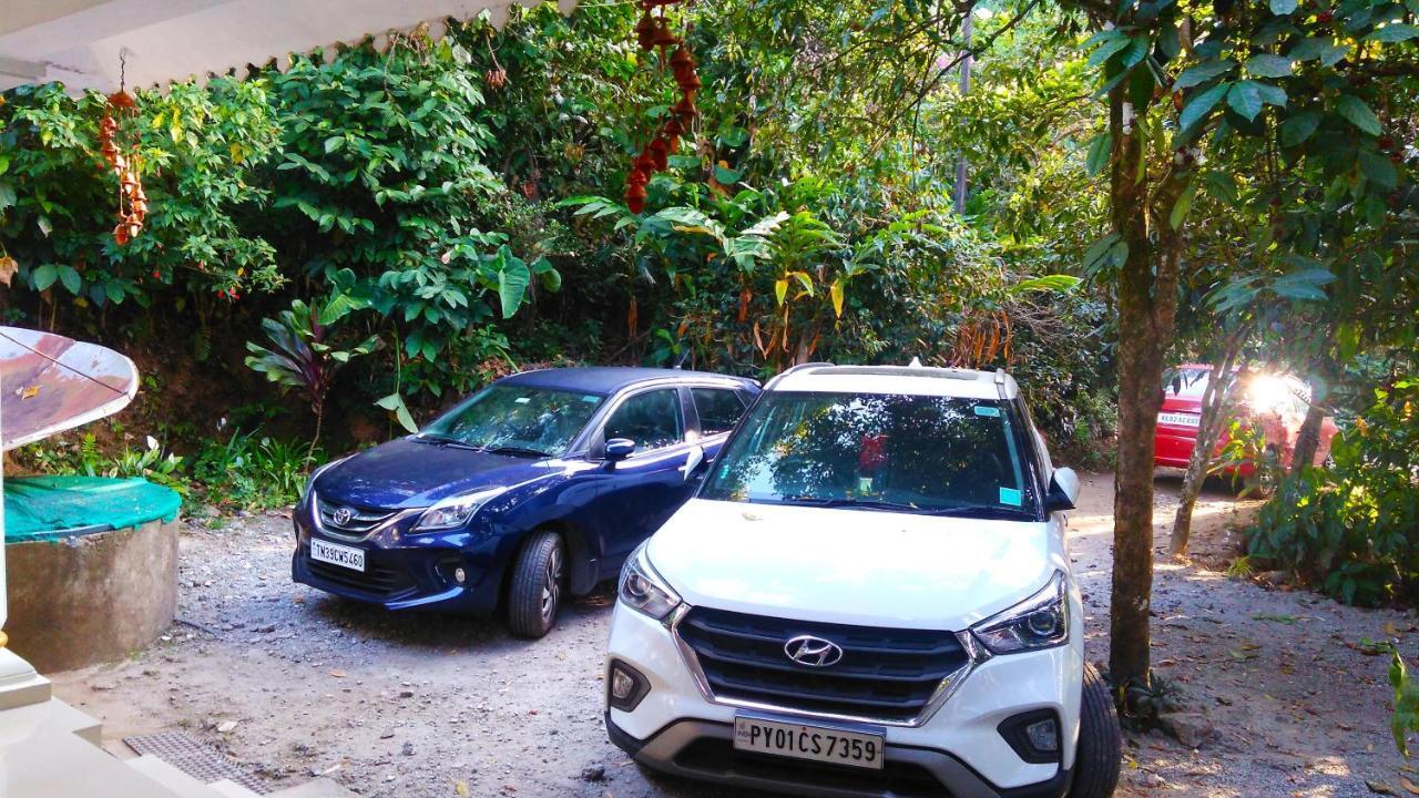 Leeland Munnar Bed and Breakfast Buitenkant foto