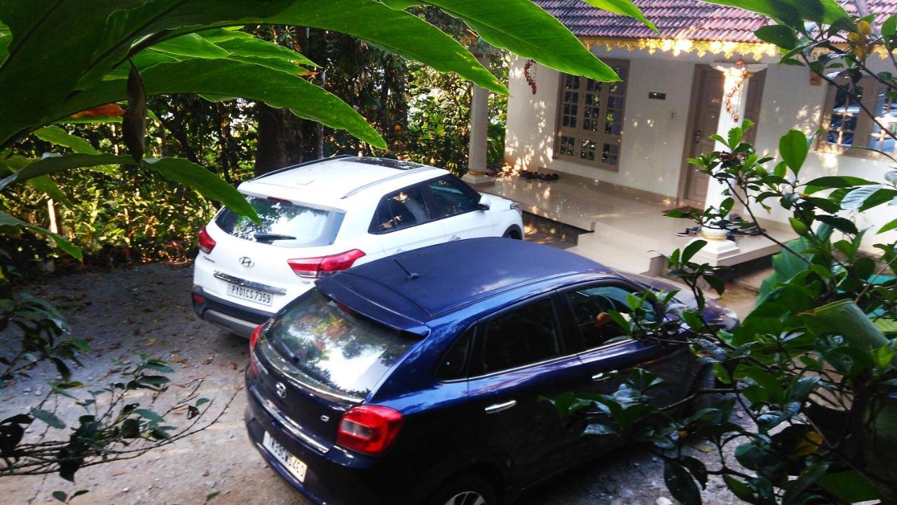 Leeland Munnar Bed and Breakfast Buitenkant foto